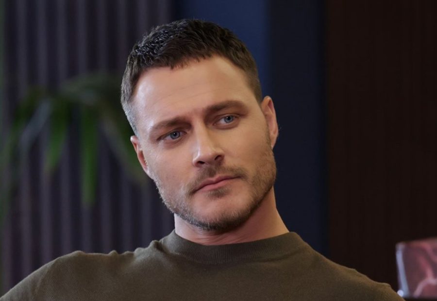 Бурак Челик покидает сериал «Еральты» и появляется в новом драматическом проекте Канала D «Хайсиет».